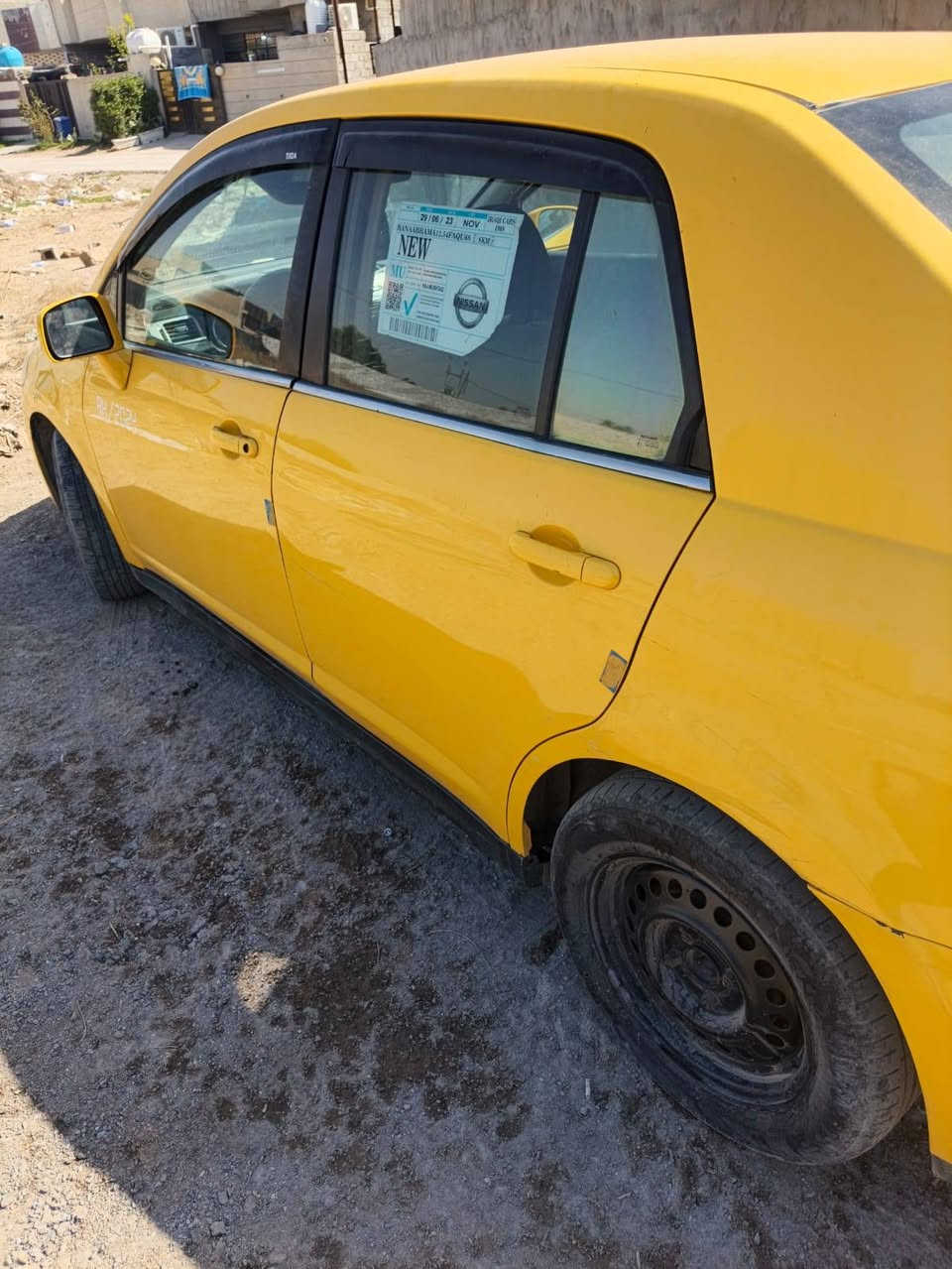 نيسان فيرسا موديل 2008 
رقم بغداد انكليزي هزه جديده 
محرك 2000
كير أوتو
تدفئه تبريد 
مصفره هيئه وغرامات
بيها ضربه باجاملغ الخلفي فقط
السعر 63 وبيها مجال قليل
المكان بغداد _المدائن


**إذا كنت صاحب هذا الإعلان وتريد حذفه لأي سبب، رجاءا أرسل رسالة إلى الدعم الفني**