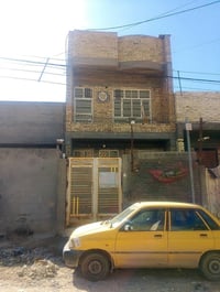 اخواني اخواتي بيت للبيع 100 متر طابقين البيت كامل من كل شيء نظيف والاس...