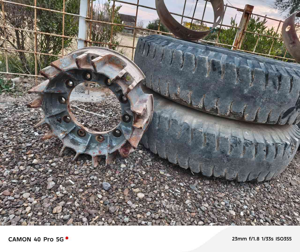 اطارات للبيع حجم 24 العدد 3ازواج لقم وستدات وبراميغ منفوخات العنوان بغداد رقم الهاتف *********** بيه وتساب
