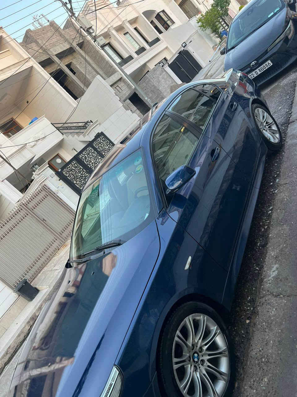 BMW 2004 نۆزل کورت مەکینە٥٢٥  ناو زەرد گوشین کارەبایی و هیتەرە  تەبرید سارد و گەرم گیر و مەکینە بەشەرت تەقەو رەقەی بەشەرت چاور تایە و ویلی نویی لەسەرە ویلی بیلادی بەس بۆنیتی سبوخە بی ژۆری *********** أربيل, العراق
