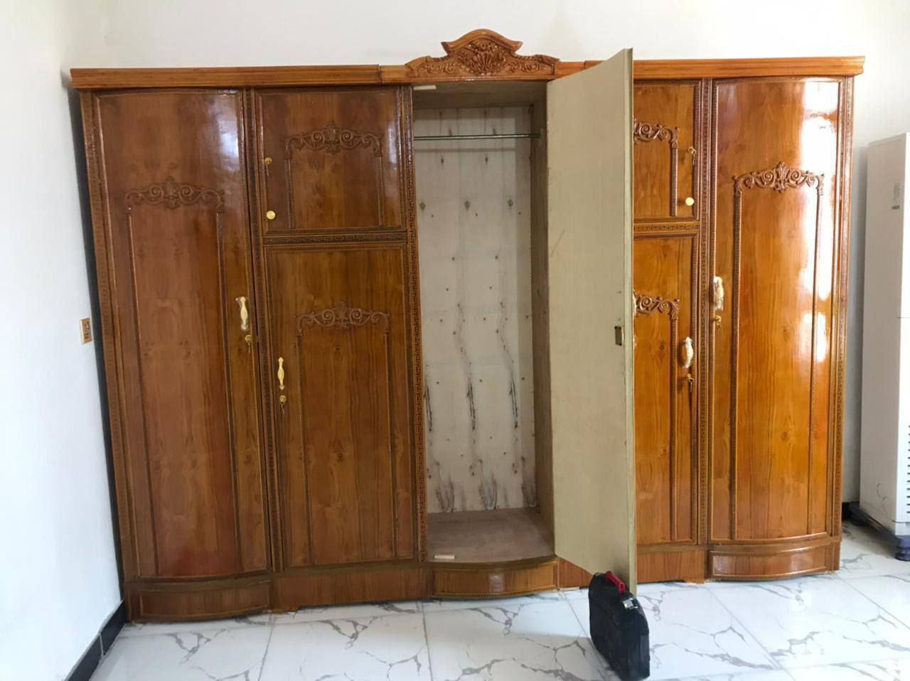 كنتور ٥ باب النفخ  شغل  وسط
الوجه صاج ٤ ملم الداخل عادي ٤ ملم 
القياس ٢٣٥×٣٠٠ 
(ارتفاع مترين و٣٥  وطول تلاثه متر )

السعر الجديد 410

توصيل بغداد مجاني 
اطراف ١٠ الف 

محافضات 
فلوجه ٥٠
حله (بابل)٥٠
كربلاء ٥٠
 كوت(واسط قريبة فقط ) صويره  ٥٠
 نجف ٥٠
دوانيه٥٠
 ديالى (فقط بعقوبه)  ٥٠ الف


**إذا كنت صاحب هذا الإعلان وتريد حذفه لأي سبب، رجاءا أرسل رسالة إلى الدعم الفني**