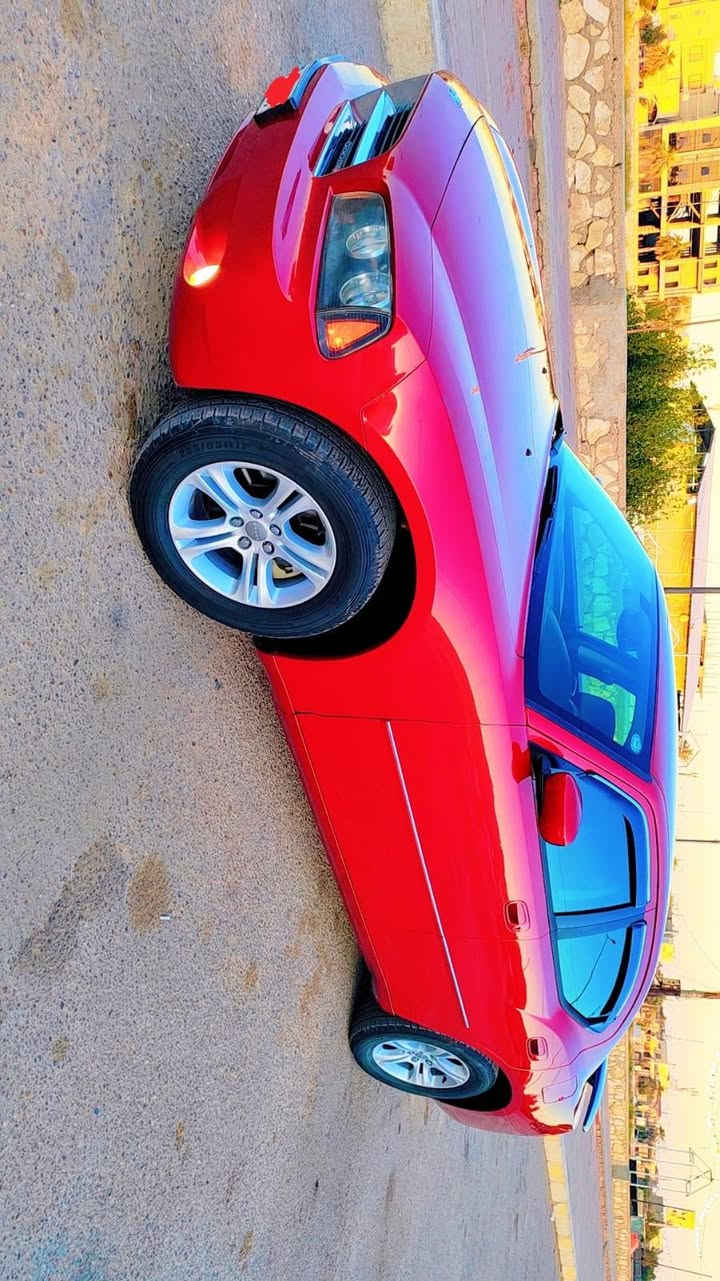 سلام عليكم جارجر مديل 2010 اصل 
كفاله عامه من الضربه والتبديل والصبغ 
ماشيه 200 
كير محرك تبريد تدفئه كهرباء باتري تخم تاير كله جديد 
بيها بارد اصبعين بالجاملغ الخلفي فقط السعر 138 بيها مجال مراسله الصفحه او الرقم الهاتف ***********
