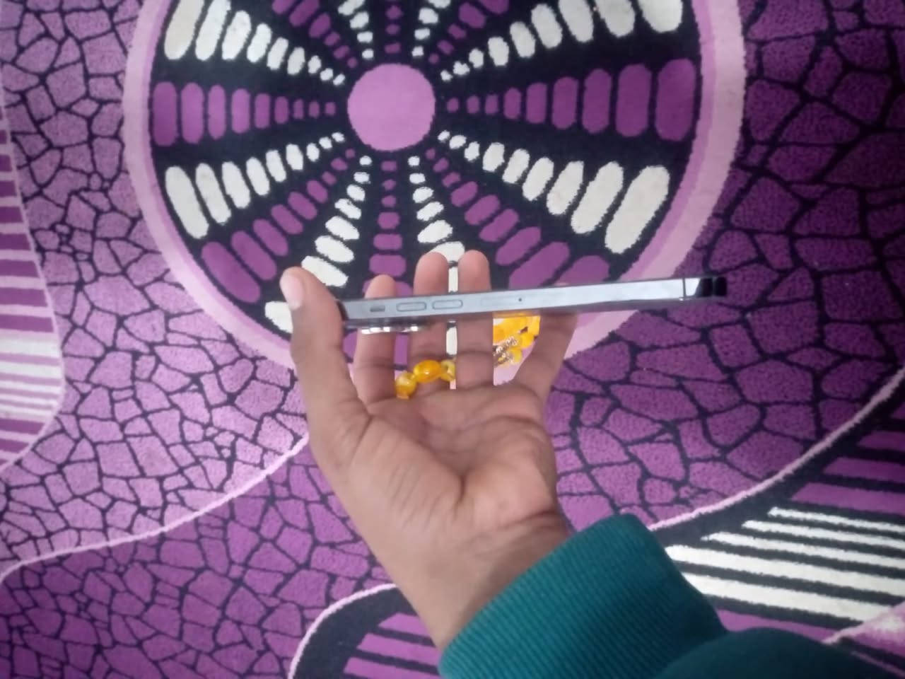 السلام عليكم
13 Pro max 
بطاريه 94
ذاكره 256
لون اسود 
قيم بل يرضى بيه الله 
خاص مفتوح 
عنواني الفلوجه.


**إذا كنت صاحب هذا الإعلان وتريد حذفه لأي سبب، رجاءا أرسل رسالة إلى الدعم الفني**