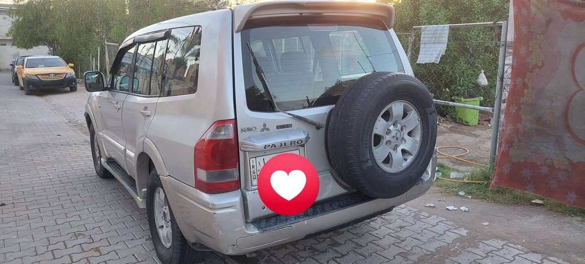 لبيع او مراوس باجيرو 2005سياره رقم نجف مميز سياره كير محرك شرط فحص سياره سبعه راكب مكينه 6 سلندر سياره موضح بل صوره غرفه نضيفه كهربائيات شغاله بيه شويه نواقص كم شغله ترتيب  بيع مكاني نجف او تواصل ***********
