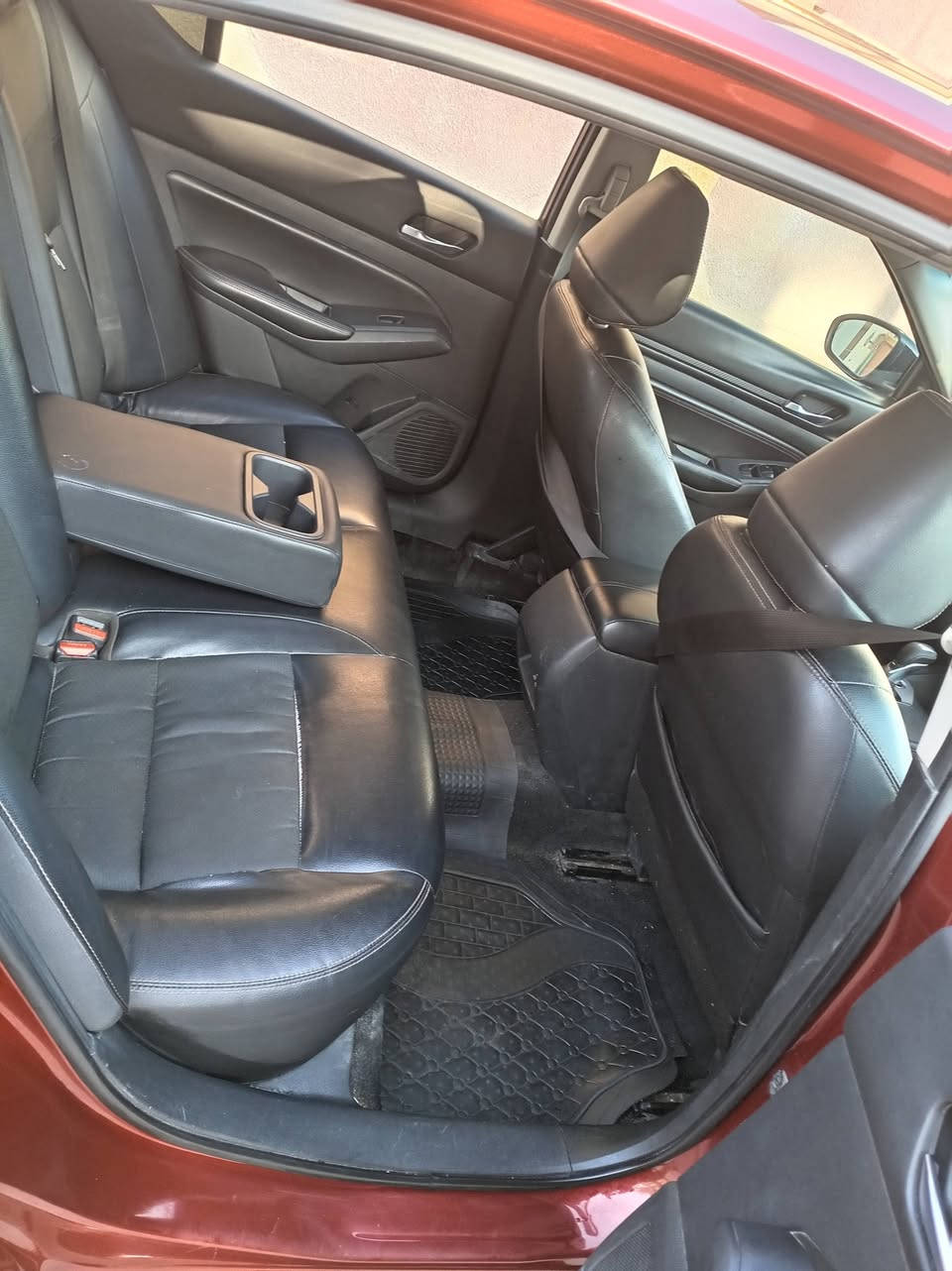 السلام عليكم  نيسان التماا 2020 محرك وكير بالشرط SR فول مواصفات ماعده الفتحه ضررهه جامغ امامي وربع بنيد  بدون دواخل والسونار مرفق بالمنشور. للبيع والامراوس حسب القناعه  السعر 142وبيهه مجال مكاني ديالئ ناحيه السعديه الجبل  ***********
