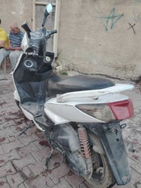سكنس فحل البيع  مكينه مفتوحه  كهرباية شغل  العنوان شعلة  السعر خاص 077...