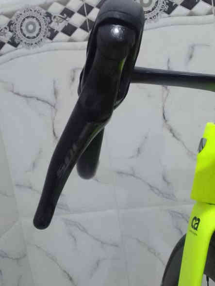 تريك موديل 2021 السعر 22 ورقه وبي مجال للطيبين فول وعلى حسب الاصول فول كاربون فايبر للحجز على الرقم *********** عنواني  بغداد مدينه الصدر قطاع 9
