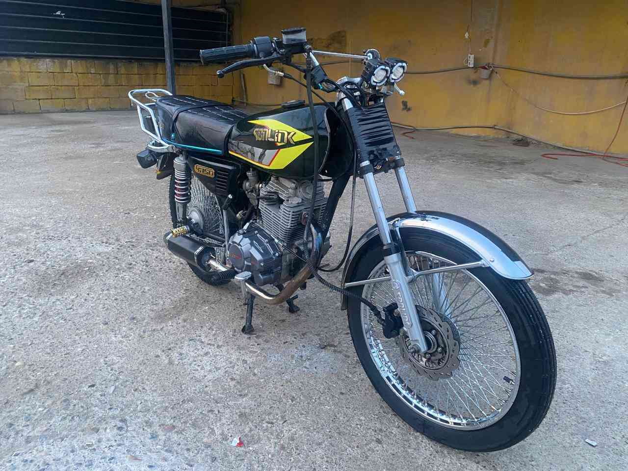 سلام عليكم دراجه البيع محرك قفاز200 جديد شرط مامفتوح لا طاخه سپانه شرط مكاني كركوك پنجا علي سعر 700بيهه مجال  ***********
