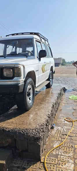 سلام عليكم سياره كالوبر موديل 96مكينه ونجي اربعه مكينه وكير جدد حداديه نص عمر رقم بغداد بسمي مكاني بغداد مدينة الصدر سعر 37 وبيها مجال ***********
