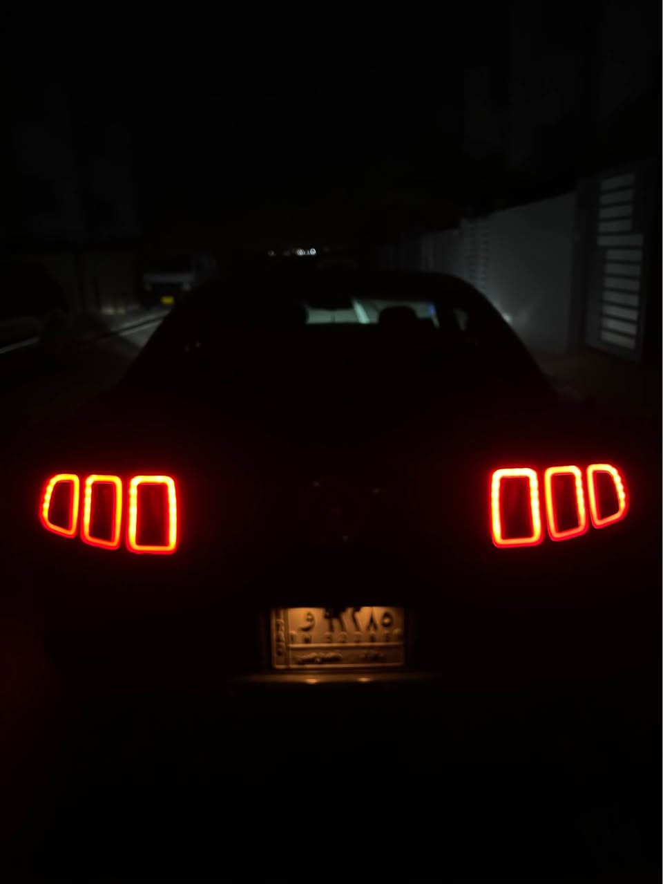 موستنك 2011 محدث 2014 
كلشي بيها محدث 
السياره تغيير لون سمنتي 
حادثها 3 قطع 
محرك 3700 v6 
ماشيه 135 الف 
رقم بغداد 
سعرها 85$ وبيهه مجال بسيط 
مكانها بالموصل الزهور 
*********** 
*********** موصل, نينوى
