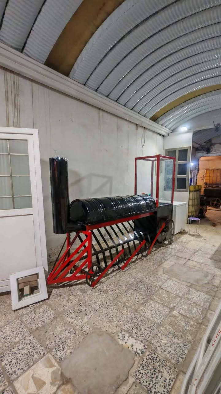 شوايه أجنحة عرايس الطول ٣ متر ارتفاع ٢ متر مكان ديوانيه شارع الوكفة، اخوان اني مكلف بنشر رقم صاحب الشواية 👈***********
