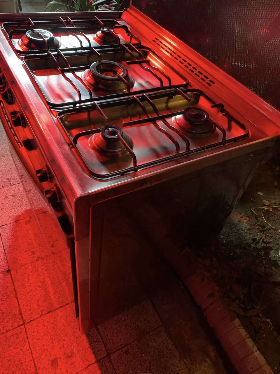 طباخ كريازي نظيف جدا 200 الف
***********
