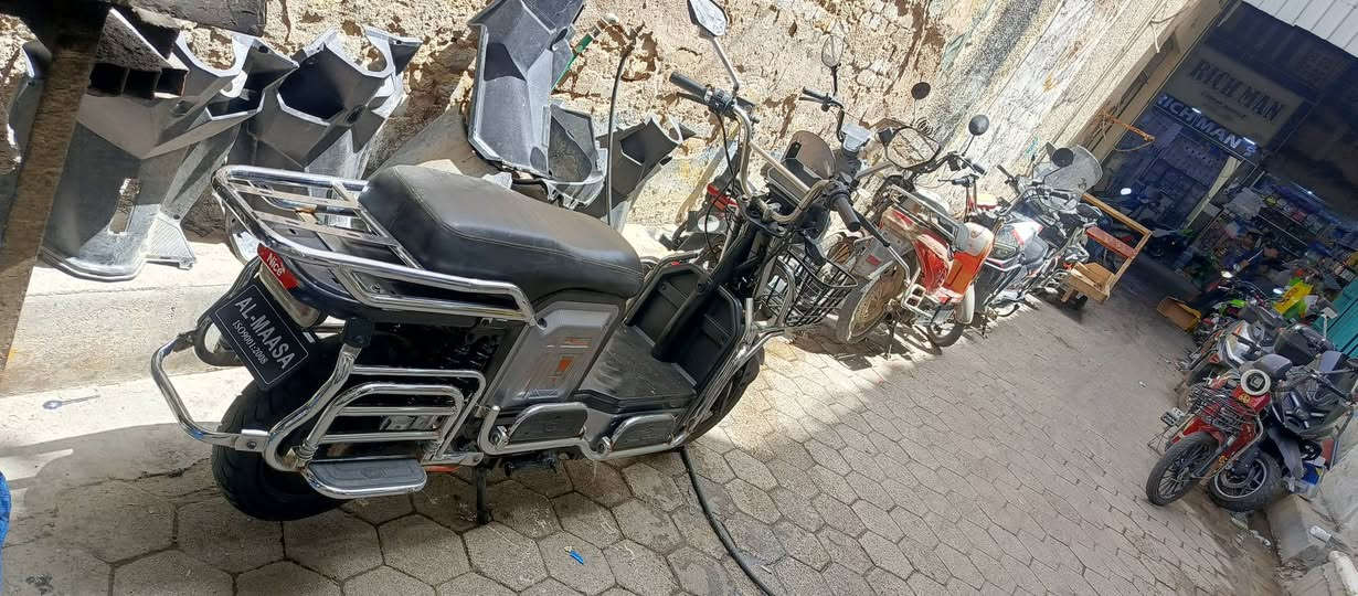شحن للبيع الماسه بطاريات 6 الماسه السعر 500 رقمي *********** الرمادي شارع الباسكلات
