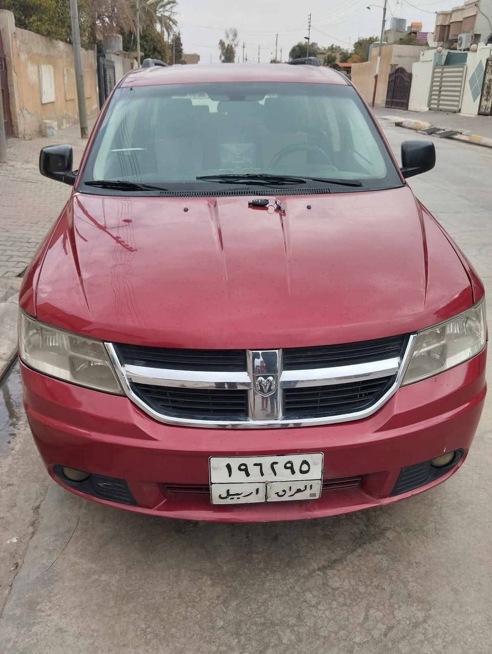 السلام عليكم سيارة دوج جورني موديل 2009
رقم اربيل سنويه منتهي من 2021
السيارة بيها خمس قطع صبغ وتعديل 

تدفه تبريد 
محرك 4 سلندر 
سعر 80 وبيها مجال 

مكان السيارة كركوك 
***********
***********
