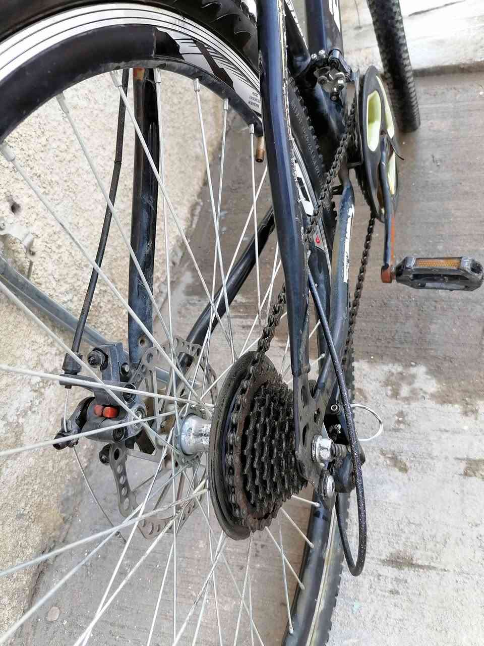 باسكل للبيع حجم ٢٦ كير شغال بريكات بلمكان سعر ٥٠ مكاني الاثورين الدوره ***********
