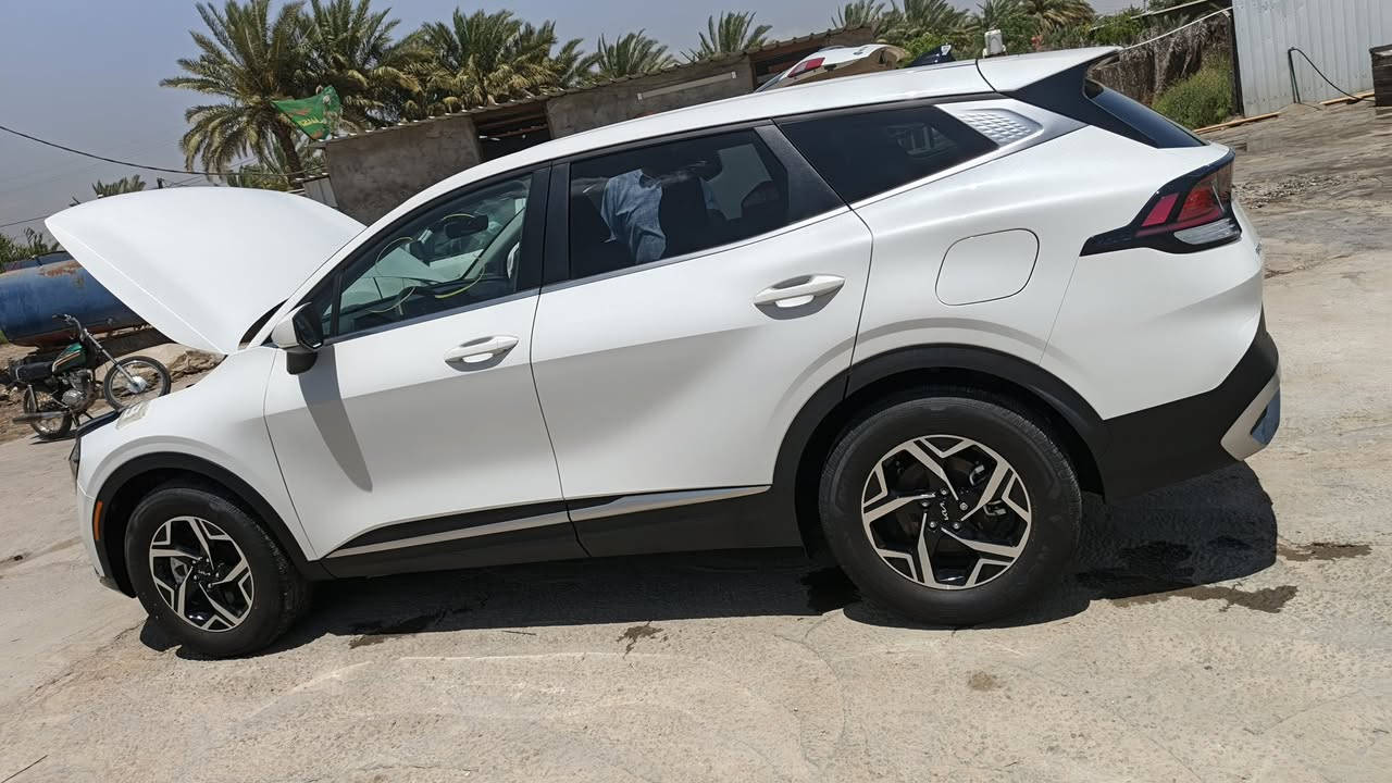 سبورتج 2025 LX
وارد امريكي حادث جاملغ وبنيد 
السعر 180 
للتواصل 
***********
غير متواجد عل فيس بوك
