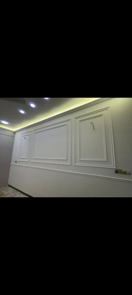 صباغ وديكورات اشتغل داخل وخارج 
ترميم وتسليح البيوت القديمه شبابيك وأبواب ***********
