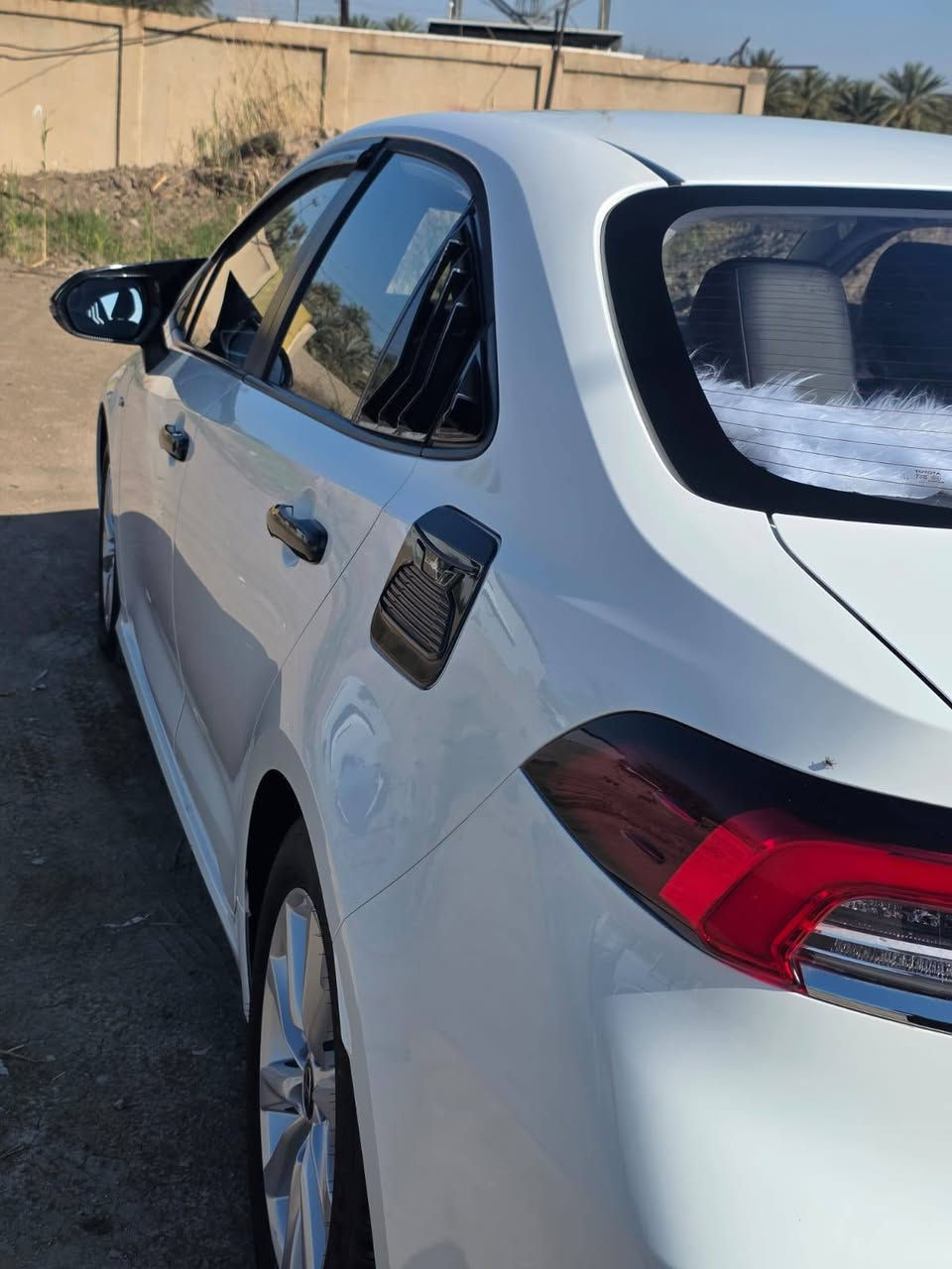 كورله هايبرد موديل ٢٥ ماشيه ١٦الف مكفوله من كلشي سعر ب١٥٠ وبيه مجال بسيط لشراي يتصل لجناي مكان السيارة بغداد اليوسفيه ***********
