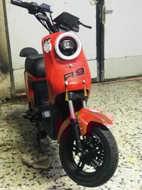 r9 • نضيفه • بطاريات جدد