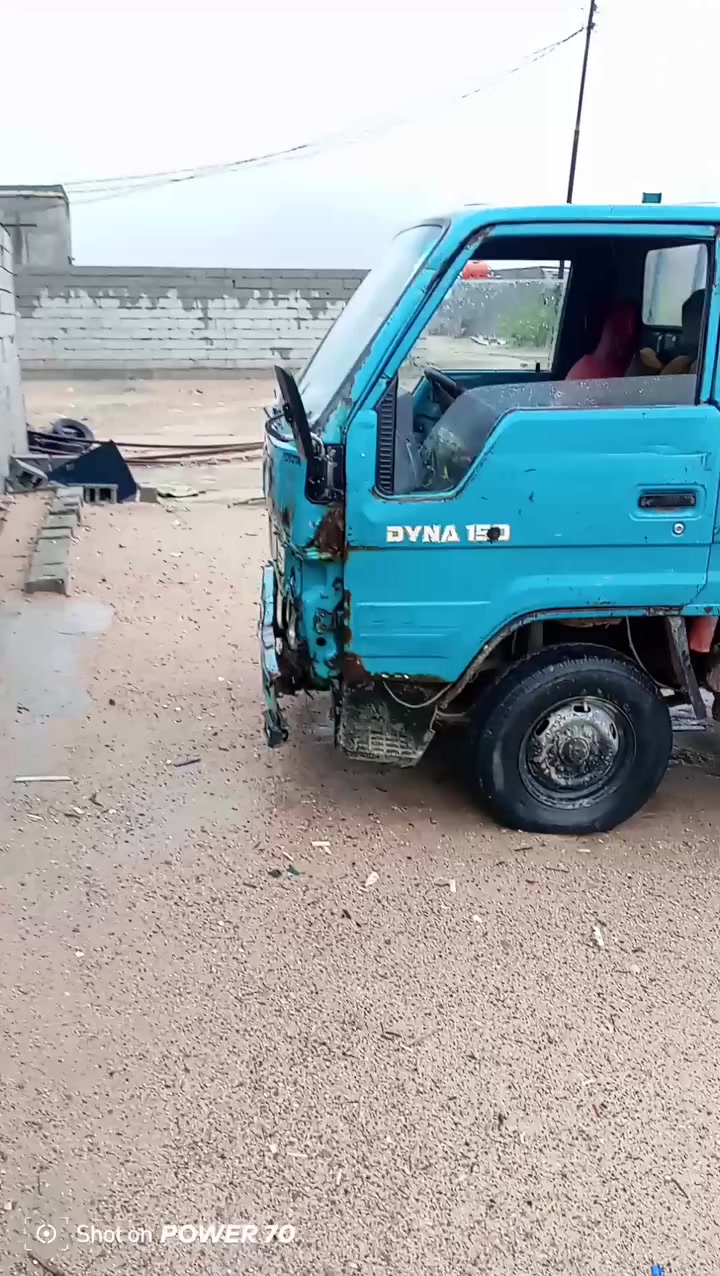 كيه.تيؤته.
مكينه،كاز،رقم،بصره،،سنؤيه2028..شاصي،كفاله،تخام.تاير....***********..سعر30.بيه.مجال
