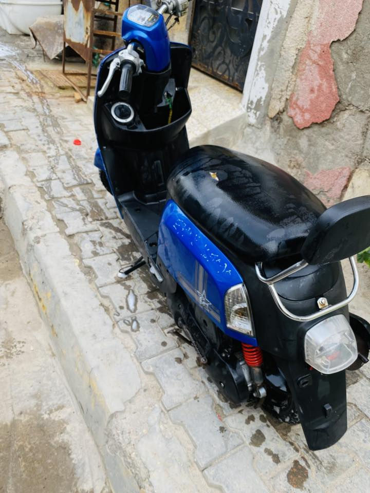 سلام عليكم دراجه بوليس كابريته دراجه حلوه وكلشي ما ناقصهه دراجه توه منزلهه رمبه داخل املح تجي وتشوف بعينك مكانهه المعقل 
***********
