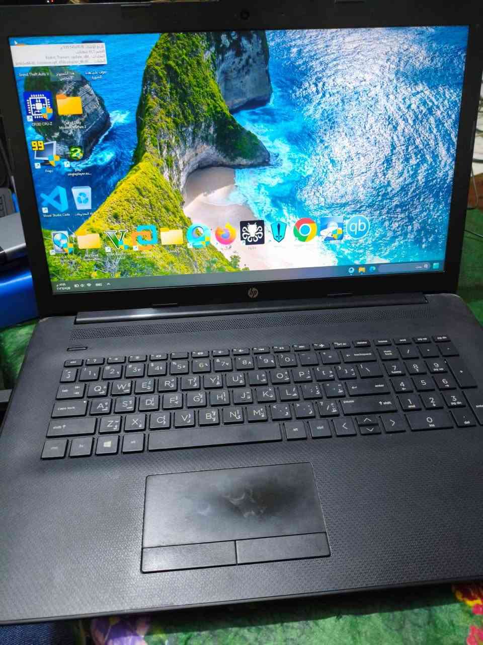 ​الموديل: HP Laptop 17-by3xxx (شاشة كبيرة مريحة للعين).
المعالج: Intel Core i5-1035G1 (جيل عاشر) يعطي أداء سريع ومستقر.
​الذاكرة العشوائية (RAM): سعة 32 جيجابايت (تطوير خاص)، يفتح عشرات البرامج بنفس الوقت بدون أي تعليق.
​الهارد (التخزين): SSD بسعة 477 جيجابايت (إقلاع سريع جداً للوندوز).
​الشاشة: قياس 17 بوصة (كبيرة وواضحة جداً للأفلام والشغل).
​النظام: Windows 11 Pro أصلي ومفعل.
​🎮 أداء الألعاب والبرامج:
​يشغل لعبة PUBG Mobile على إعدادات Ultra Extreme (كما موضح بالصور).
​مثالي لبرامج البرمجة (Visual Studio Code) والتصفح الثقيل.
​يحتوي على كيبورد كامل (Full Keyboard) مع لوحة أرقام جانبية.
​📝 ملاحظات إضافية
​الجهاز نظيف جداً (مثل ما مبين بالصور).
​البطارية والشاحن الأصلي بحالة ممتازة.
​السعر: [450] (قابل للتفاوض البسيط الموقع: [بغداد ]
📞 للتواصل:[***********]

