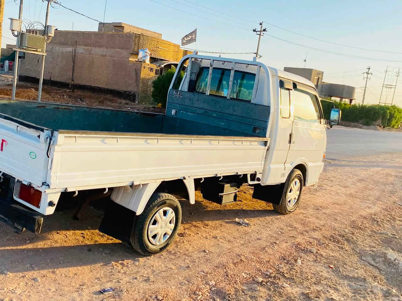 السلام عليكم كيا للبيع موديل 1995 الرقم بغداد السيارة خير من الله مكينه وكير وشاصي كفا ‭***********‬
