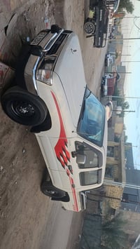 هايلكس • محرك وكير شرط • تايرات جديدة