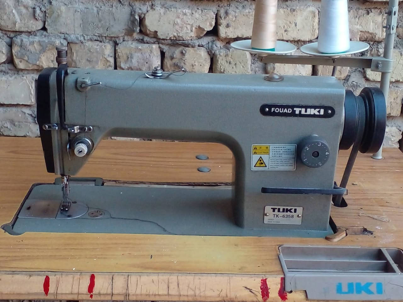 للبيع للبيع
ماكنة خياطه نوع توكي نضيف جدا مكينه تشتغل كل انواع الاقمشه والجلد المشمع بسعر مناسب ب160 مكاني بغداد مدينة الصدر شماعيه 
***********
