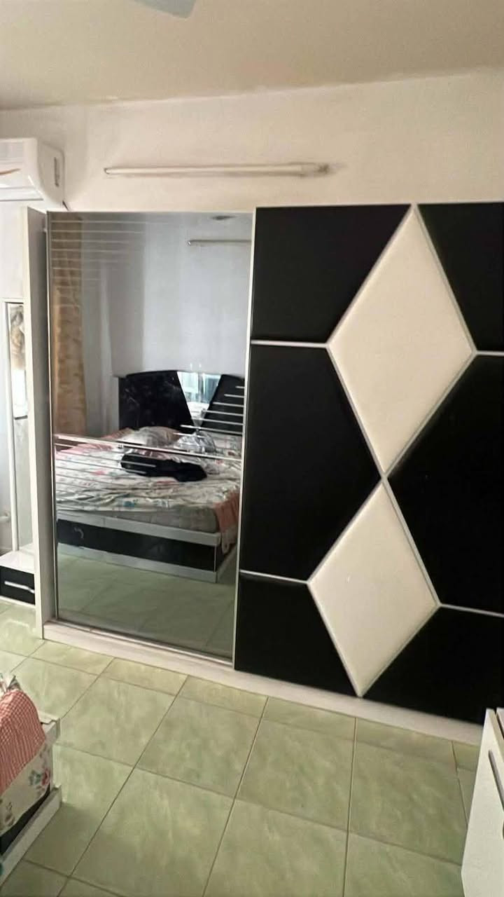 غرفة نوم ٦قطع١٧٥ سعر
وبيها مجال 
عنوان اربيل لاوان ستي


**إذا كنت صاحب هذا الإعلان وتريد حذفه لأي سبب، رجاءا أرسل رسالة إلى الدعم الفني**