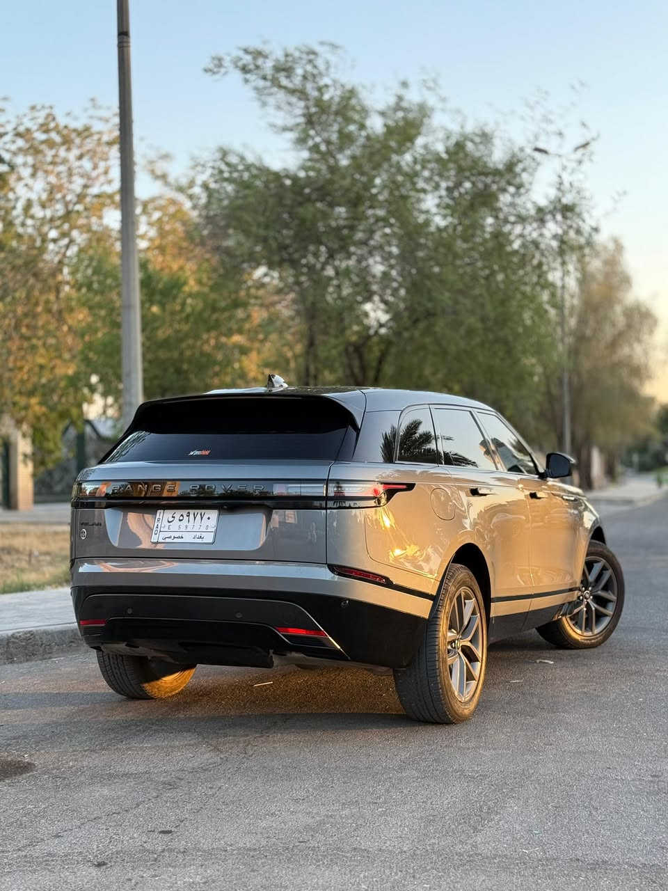 رانج فيلار للبيع 2024
وكالة سردار ضمان 5 سنوان
على ايدي من شركه 
مغلفه ppf
لون رصاصي 
 فوول مواصفات

داخل ابيض واسود 
السياره بعدها بالضمان 
السياره4 سلندر بانزين 
محرك2000 تيربو  
ماشيه 25,000

🛑بانوراما 
🛑كاميرا 
🛑صندوق كهرباء 
🛑كشن جلد 
🛑رادار امامي 
🛑نظام قراءه الخطوط 
🛑كشنات كهرباء 
🛑شفتات ستيرن 
🛑انظمه قيادة متعددة
🛑 السيارة ابيعها الك تروح للفحص كفالة عامة 
🛑السياره رقم بغداد 
السعر. راسل واتساب
  
 للاستفسار ***********
