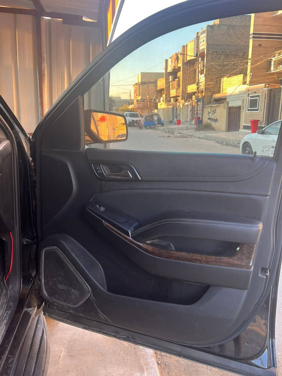 السلام عليكم تاهو موديل ٢٠١٧ ايل اس بدون بدون
كلك سياره داخله مفتوح شاصي ومرجوع نفسه 
بتره مو طويله السعر ١٣٥وبيه مجال محرك ما مفتوح 
***********
