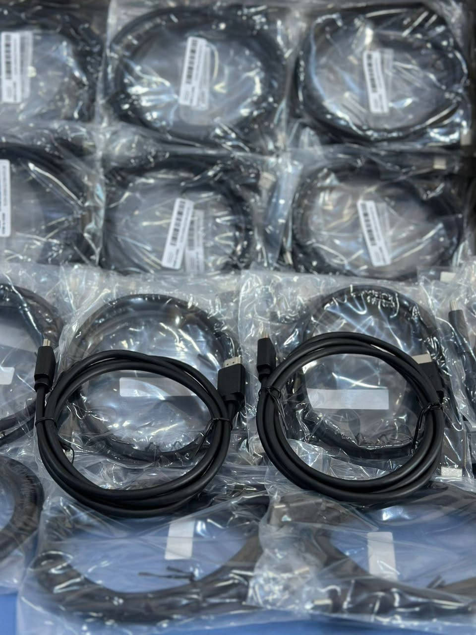 🌹متوفر  
يوجد توصيل 
✔️ يدات  سوني 4   قطعتين  25 الف
✔️ يدات  سوني 3   قطعتين  15 الف
✔️ يدات  سوني 2   قطعتين  8 الاف
✔️يدات  Xbox 360   قطعيتن  20 الف
✔️ فيش av سوني 2  سعر 2،000 دينار
✔️كيبل شحن سوني  3    سعر 3 الاف
✔️بطاريه  شحن xbox 360  سعر القطعه  6 الاف
✔️ تحويل من avفيش الى HD سعر 7 الاف
✔️كيبل HD   واحد متر   2،000 دينار    3 متر 5،500
✔️كيبل كهرب سوني 3+ سوني 4+ سوني 2   سعر 2،000 دينار
✔️ فلاش  32 كيكا  صنع ياباني توشيبا 
مع العاب سوني 2 سعر 10 الاف دينار
✔️هارد خارجي 320 كيما  مع العاب سوني 3  25 الف

🌹 يوجد توصيل  اسعار التوصيل  مسعره من قبل شركة التوصيل
✔️ محافظات  6 الاف
✔️ داخل   3 الاف

العنوان (مكتب اندرويد) موصل حي الميثاق -
بداية صعود لشارع مكة - مقابل جامع البر الرحيم  

للاستفسار
اسيا /  ***********
زين /   ***********
كورك / ***********
للانضمام عبر صفحتنا على التلكرام اضغط على الرابط
https://t.me/+QxglU8a718tiZTYy
