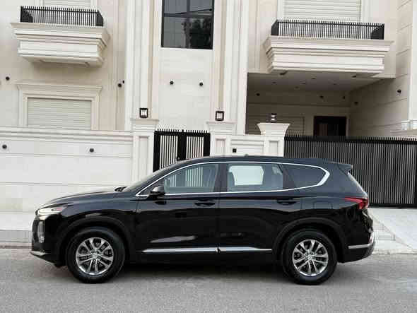 سيارة سنتافي وارد امريكي 2019 
شرط كير محرك صدر امامي خلفي جاهزها اربعه تايرات جددت سنويه وهزه جديده تحويل مباشر ضرر رع قبغ جنطه بدون دواخل او ايرباك وباقي سياره كفاله عامه ورقم شاصي مرفق مع صور سعر 175
***********
