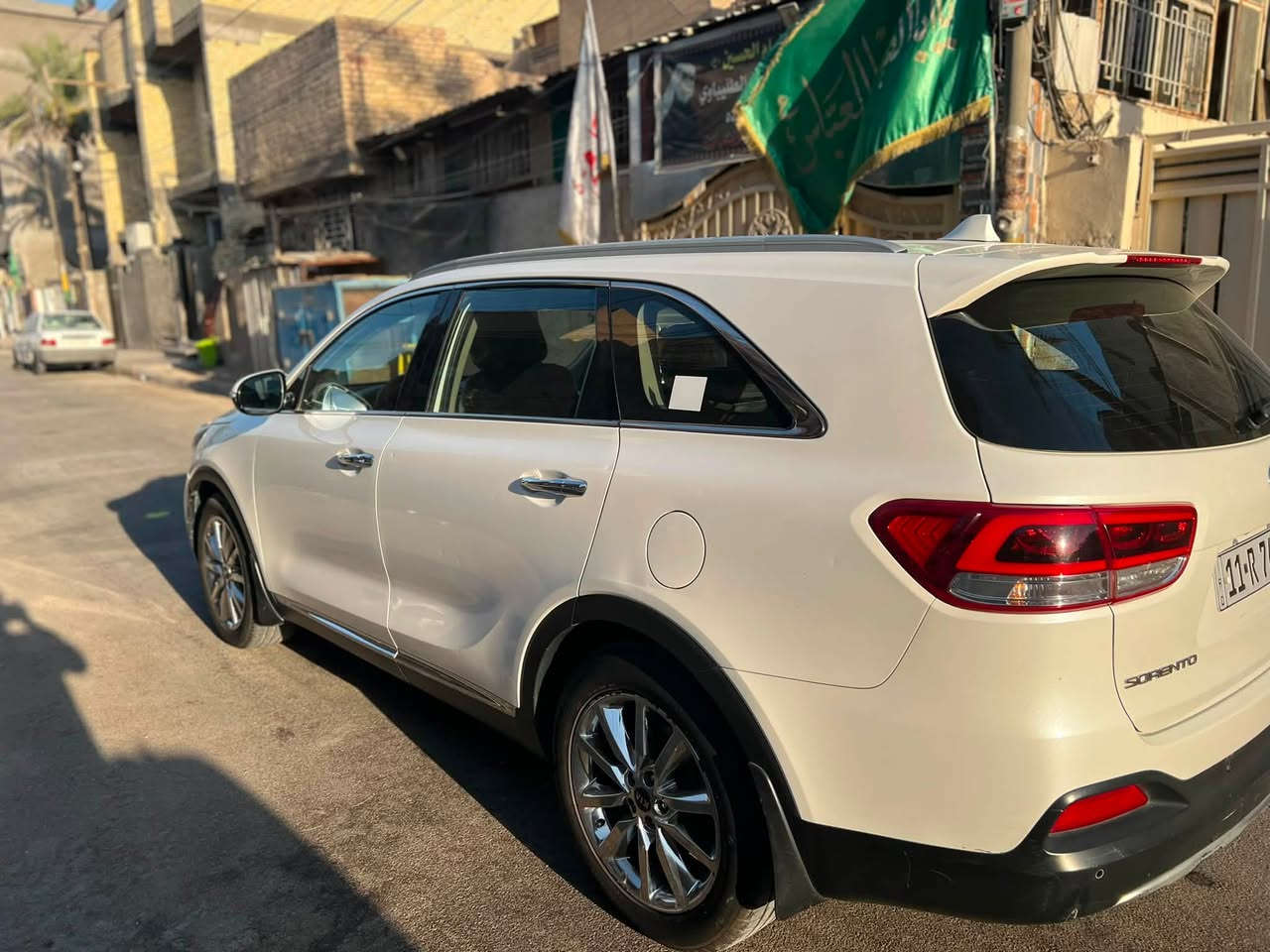 سورنتو ٢٠١٨  للبيع وارد خليجي  سنوية ٢٠٣٠ بيه ضربه بالباب صبغ بدون تبديل والبنيد مصبوغ  بدون ضربه  السعر ١٨٠ للاستفسار ***********
