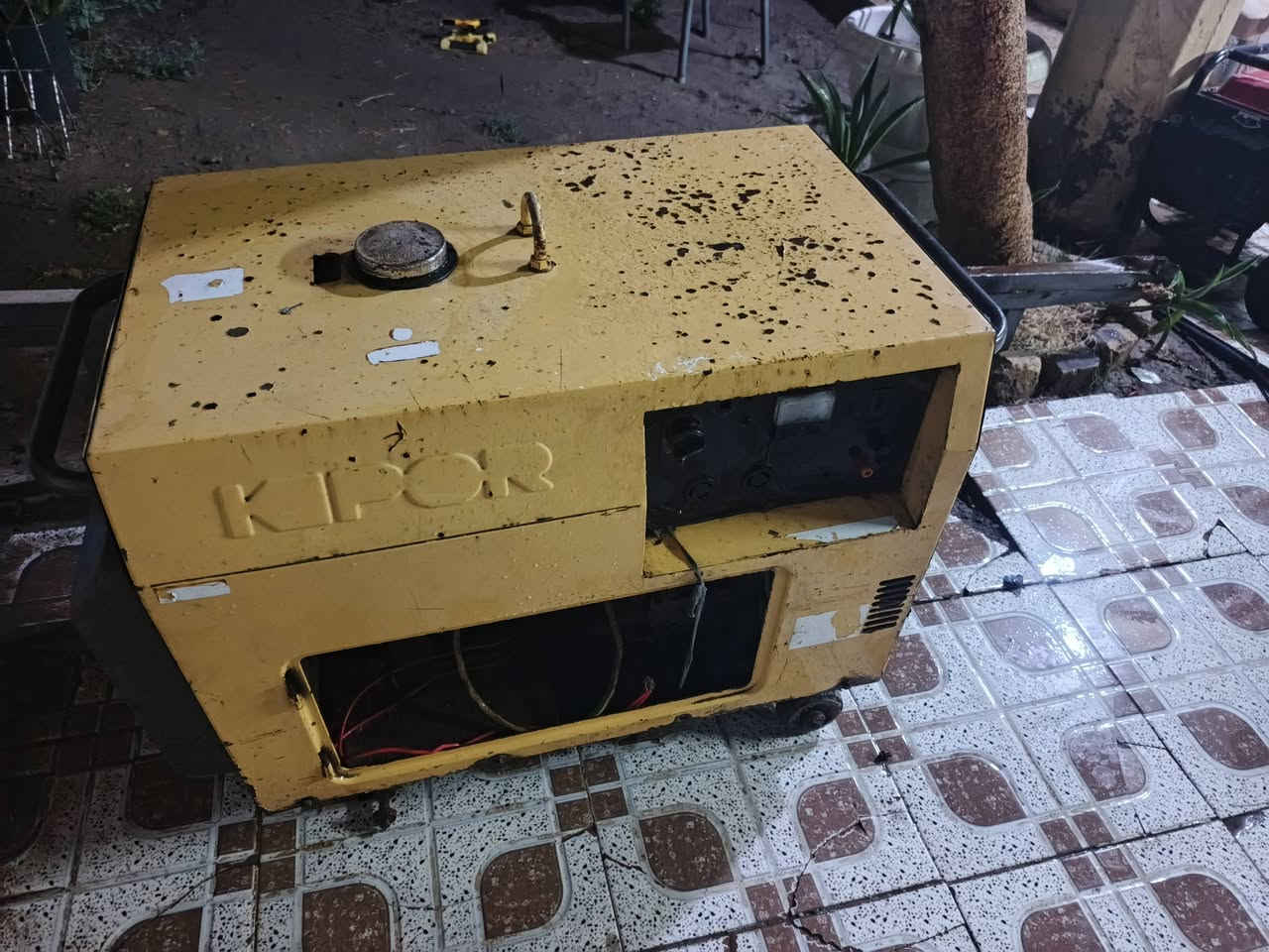 سلام عليكم للبيع مولد كاما كاتم خمسه كيفي المولده شغاله ومحركهه نضيف بس فجاه صارت بعد ماتنطي توليد ماعرف شنو السبب تجي تفحص وتشغل وتاخذهه سعرهه ٢٢٥ وبيهه مجال للشراي مكاني بابل شارع ٨٠
سلام عليكم للبيع مولد كاما كاتم خمسه كيفي المولده شغاله ومحركهه نضيف بس فجاه صارت بعد ماتنطي توليد ماعرف شنو السبب تجي تفحص وتشغل وتاخذهه سعرهه ٢٢٥ وبيهه مجال للشراي مكاني بابل شارع ٨٠ 
***********
