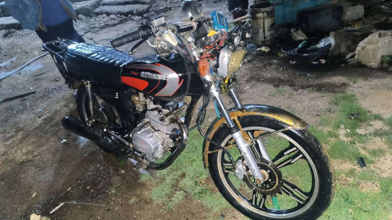 سلام عليكم موطور سافين للبيع موديل 21السعر 370وبي مجال يرهم مراوس واذا قفاز ونطي فرق مو مشكله


**إذا كنت صاحب هذا الإعلان وتريد حذفه لأي سبب، رجاءا أرسل رسالة إلى الدعم الفني**