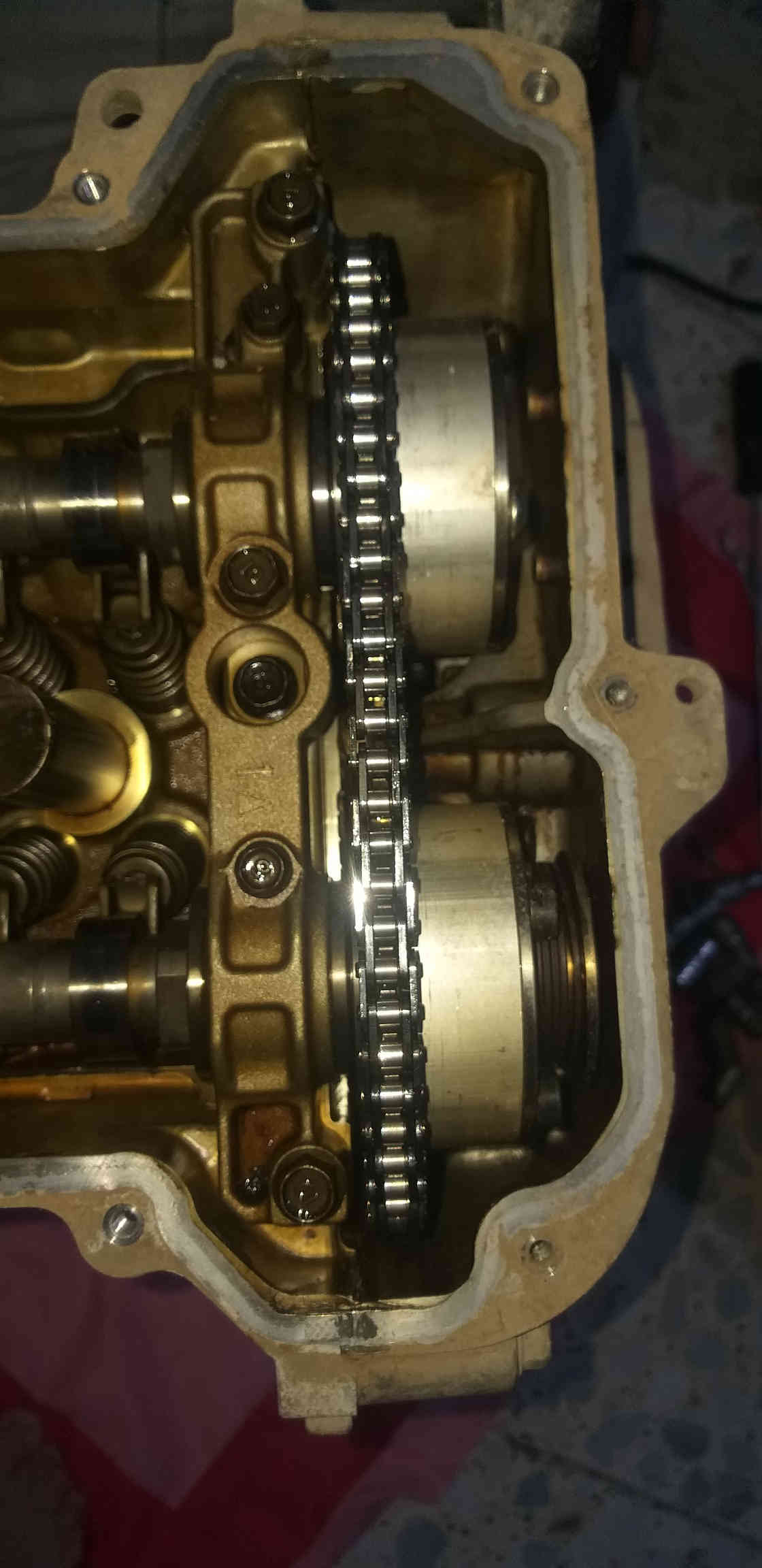 السلام عليكم مكينةCDiحجم  ١٨٠٠ فقط بستم مكسور موضح بالصوره بدون حاشيه تحتاج رنكات فقط بغداد الغزالية موبايل ***********.***********سعر ٣٠٠
