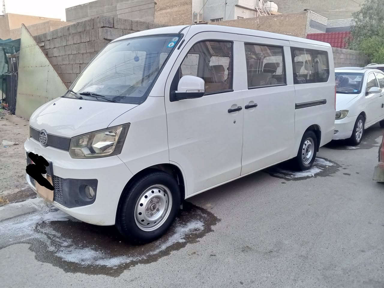 السلام عليكم 
كيا فاو خشفه للبيع كفاله عامه سعر 66 وبيها مجال 
ماشيه 30 الف رقمي ***********
عنوان شعب
