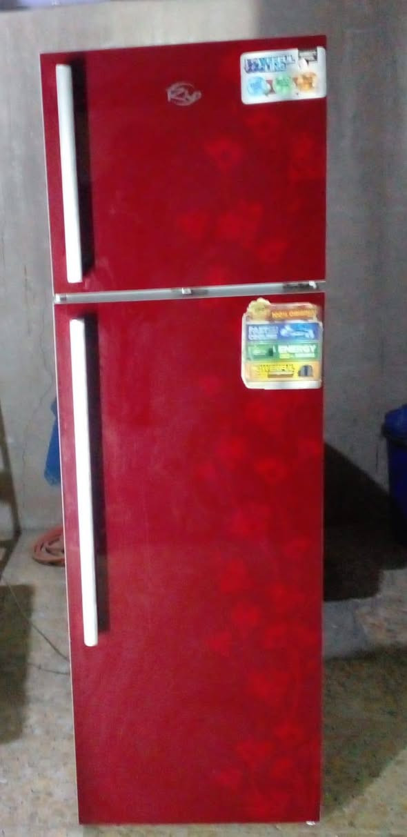 سلام عليكم عيني عندي ثلاجه للبيع سعرهه150نضيفه وثلج وتبريد خير من الله العنوان حي اور{ملاحظه بسيطه موضحه بل صوره اسوي الحافات مالته ابطانه حته مزنجر


**إذا كنت صاحب هذا الإعلان وتريد حذفه لأي سبب، رجاءا أرسل رسالة إلى الدعم الفني**