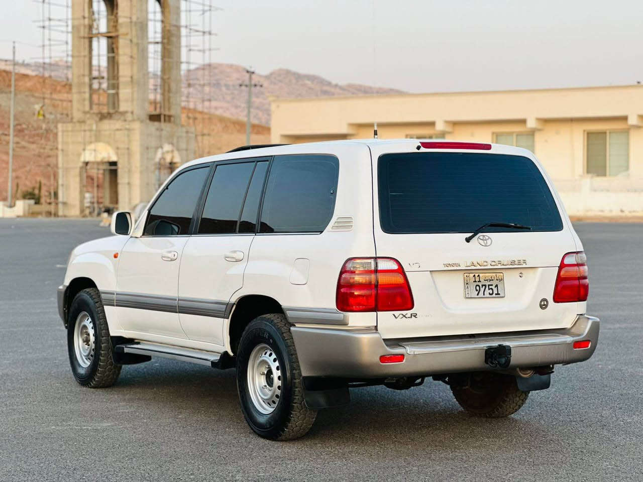 مونيكا 
موديل 2000 
سعودي اسلي
فول فول مواسفات vxr
ته فاسيلي سه ياره كه.ش 👇
*********** أربيل, العراق
