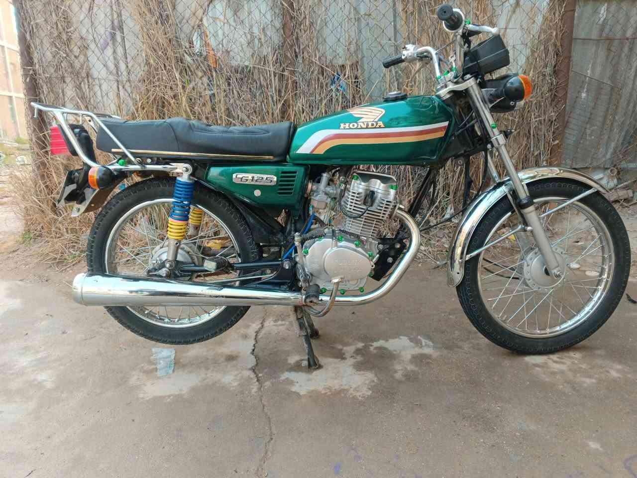 السلام عليك 
نامه موديل 25 كفاله 4كير السعر 600 للتواصل عبر الرقم *********** بي واتساب
