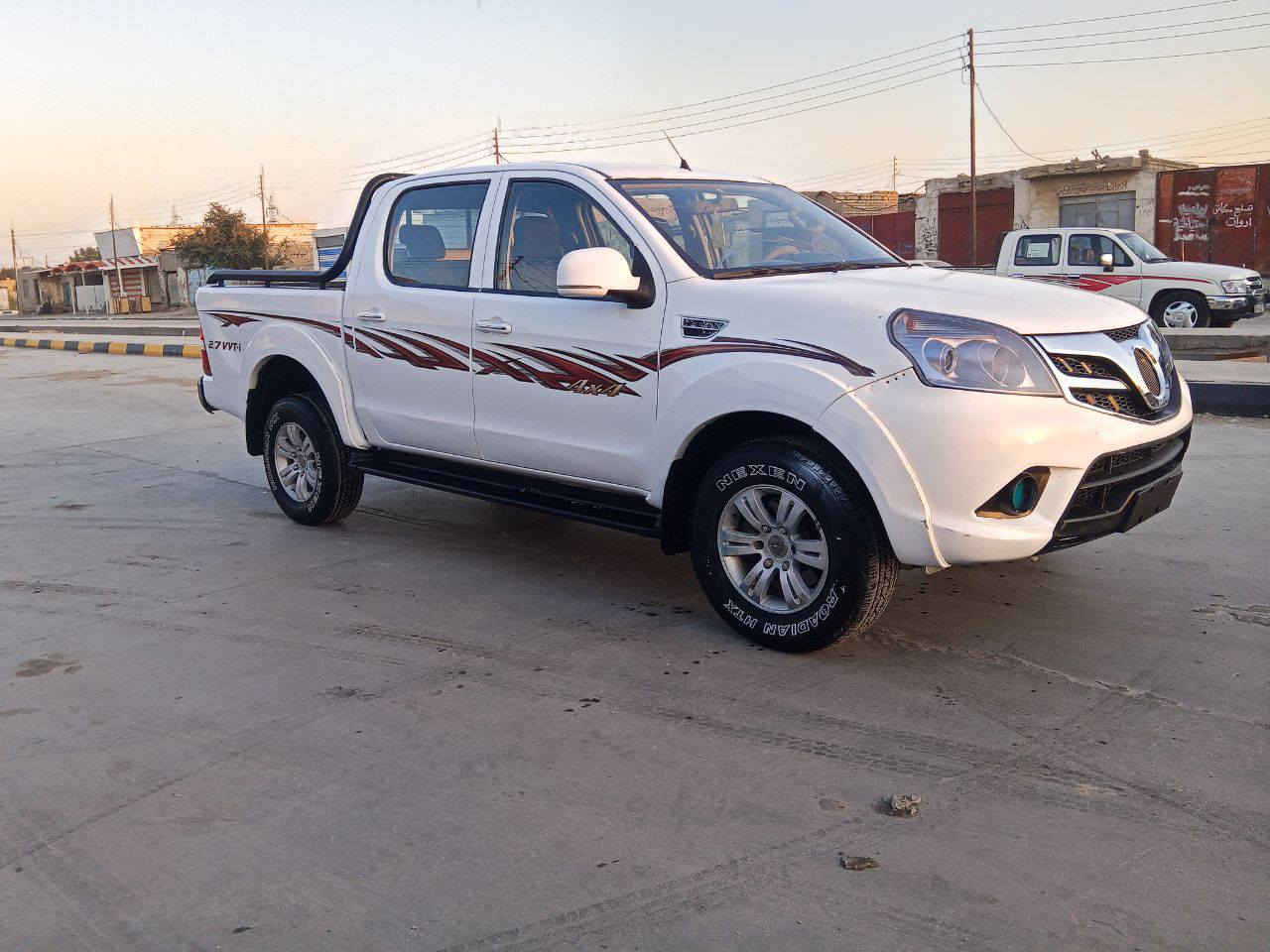 للبيع فتون موديل 2014  (مزاد وزراة الداخلية) بيه كتاب مزايدة تمشي بيه وين ماتريد سيارة جاهزه  مكفولة من الضربة والگلبة صبغ عام فقط رش تغير لون گير محرك مستيبوشي  حدادة  السعر 55 وبيه مجال  المكان ذي قار الرفاعي ***********
