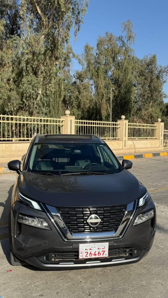 � للبيع | نيسان روج 2023 🇯🇵 | فل مواصفات 1/1 
( مرقم اربيل كامل ) 
🔷 الموديل: 2023
🔷 العداد: ( 53 الف كيلومتر) 

🛠️ المواصفات الكاملة:
✅ فل مواصفات 
✅ فتحة سقف بانوراما 
✅ قير طيارة + شفتات خلف الستيرن 
✅ تدفئة  - قطعتين 
✅ حساسات أمامية وخلفية 
✅ شاشة وسطية + نظام ملاحة 
✅ بردات خلفية 
✅ صندوق خلفي كهربائي 
✅ داخلية فخمة جداً 
✅ أنظمة أمان متكاملة: تحذير تصادم، نقطة عمياء، ثبات إلكتروني 

📸 ملاحظة:
📍 السيارة حادثها بالتاير الامامي وباقي القطع سرقة كلين فقط تبديل بابين وجاملغ امامي اصلي نفس اللون السيارة بدون قطرة صبغ 
📍 موقع السيارة: الموصل 

📞 للتواصل والاستفسار:
***********
 السعر : 197 وبيها مجال للطيبين
