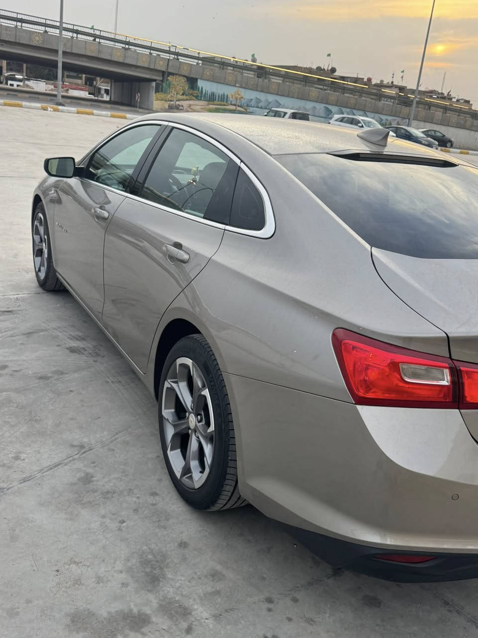 ماليبو 24
رقم واسط / شهداء
$130 وبيهه مجال
***********
