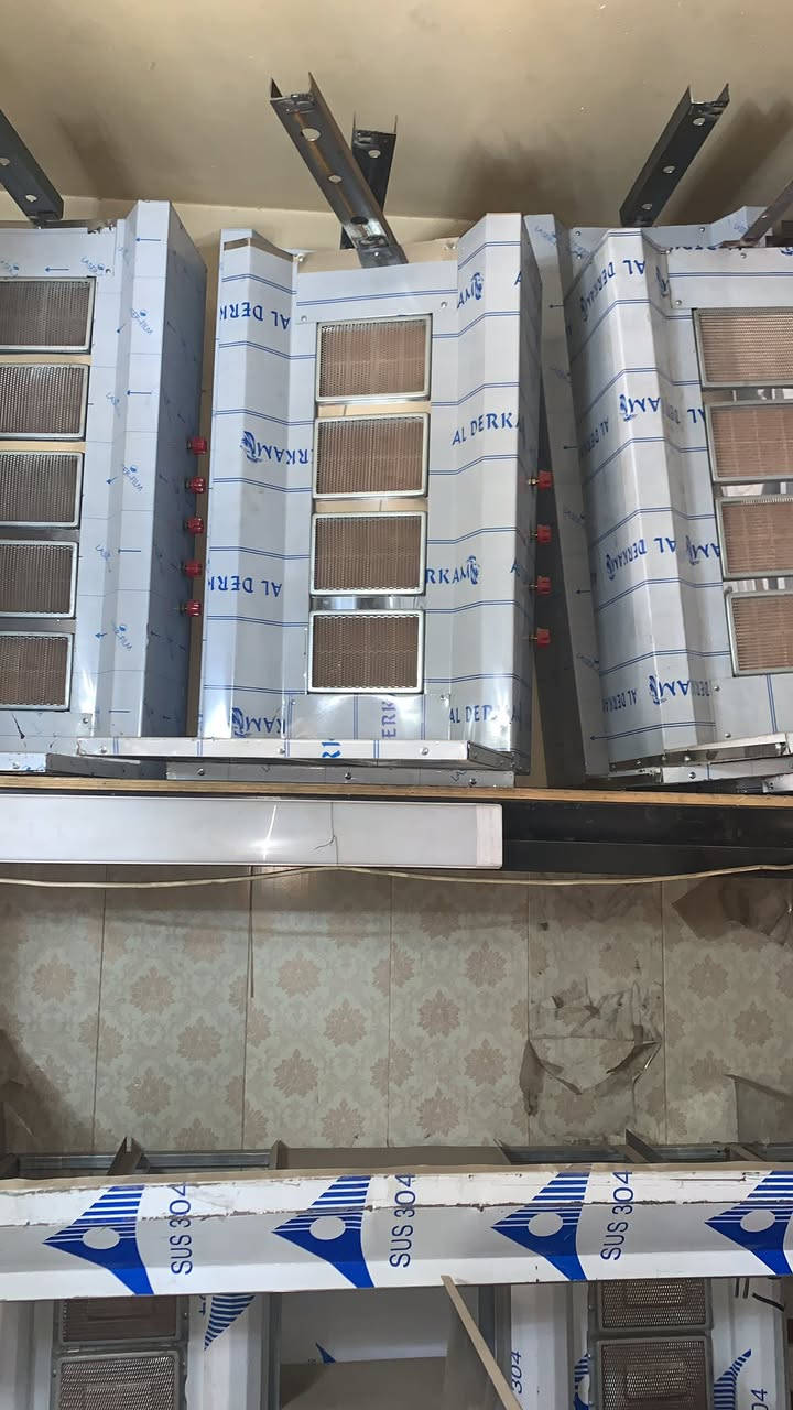 معرض ومعمل كرار البديري 
لتجهيز المطاعم والكافيهات الأفران والفنادق بمعدات جديد الاستفسار ***********اتصال
