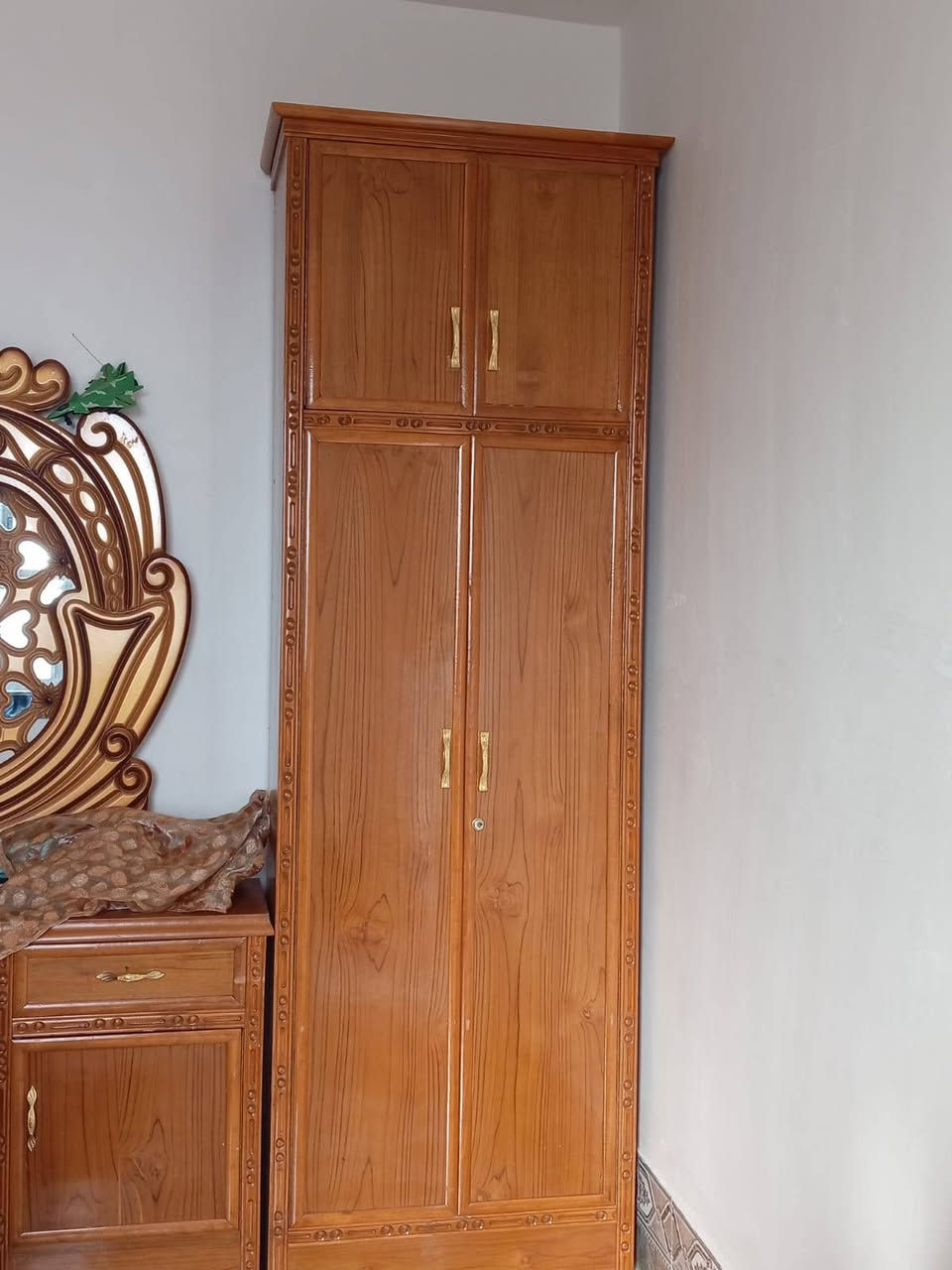 سلام عليكم خوان يوجد غرفه نوم للبيع سعر مليون 250الاستفسار على هاذ رقم ***********
