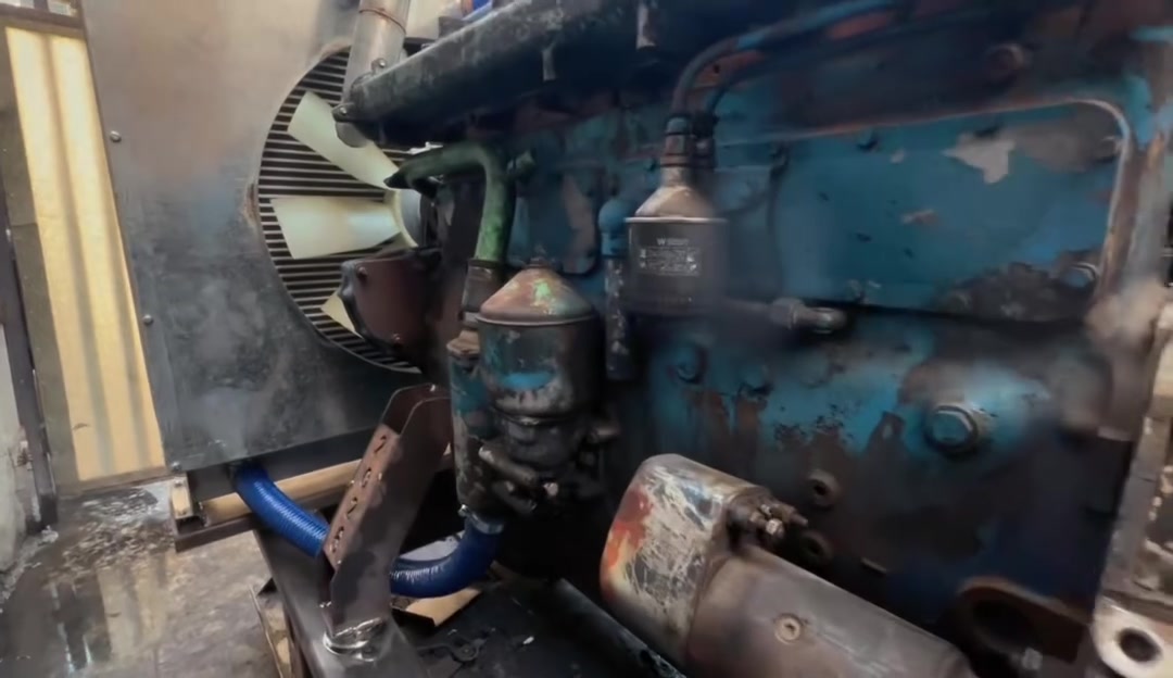 سكانيا113 بم88محرك جديد اوربي 
توليد 300 KVA جاهزة ضمان حمل
للاستفسار***********هيثم التميمي
