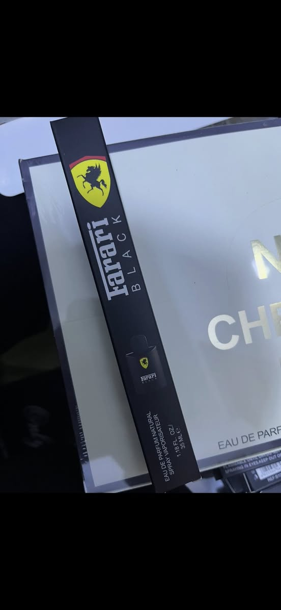 عطور سعر القطعه الف دينار اقل كميه للطلب باكيت يحتوي على ٢٤ قطعه للحجز ماسنجر  وباقي انواع العطور منشوره بحسابي ادخل ع الصفحه تشوفهن للتواصل👇🏻 
🔗 https://www.instagram.com/scenario_box
واتساب ***********
