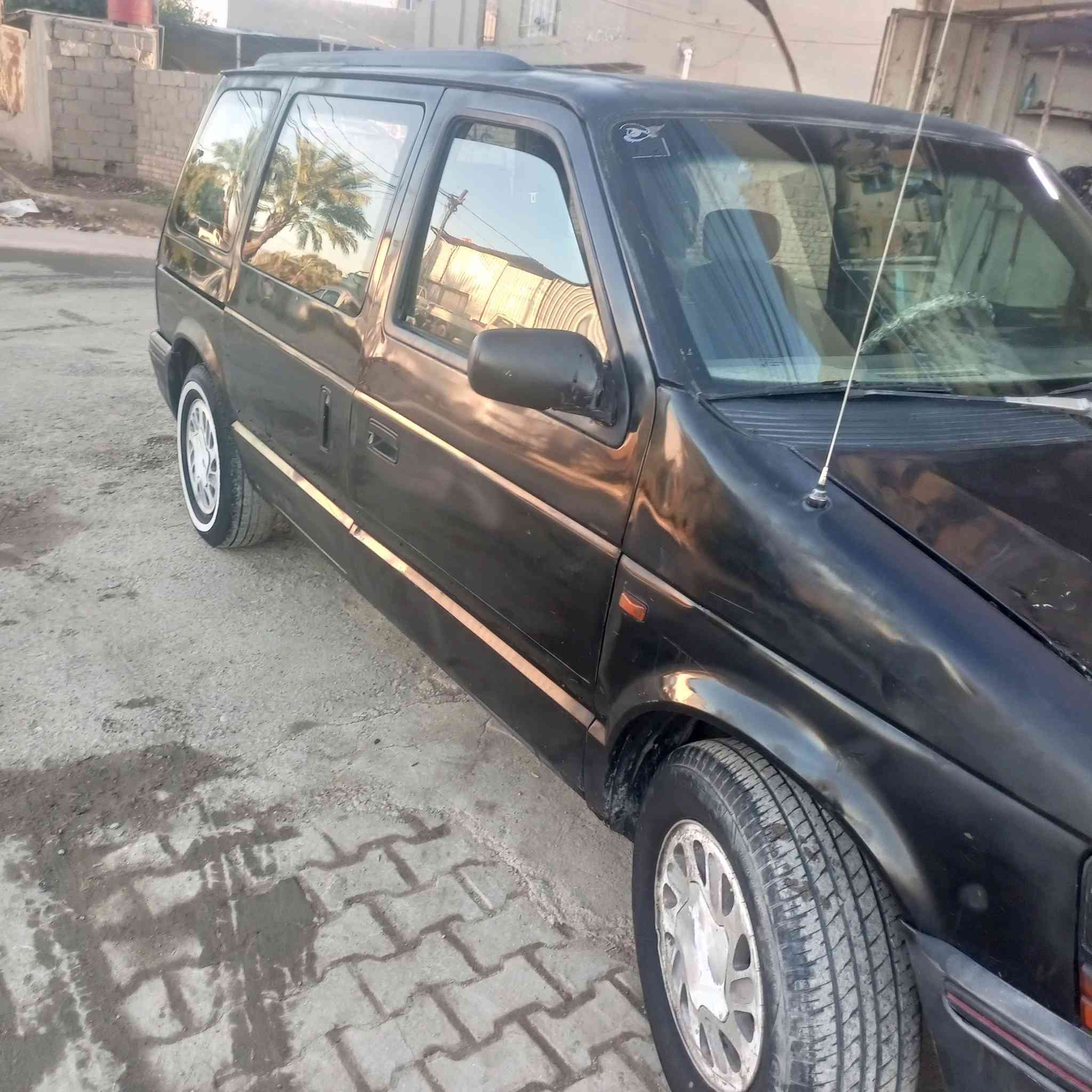 سلام عليكم من رخصت مدير الكروب المحترم وبسبب الوعود الكاذبه دوج 92 كير ومحرك بلاد 3300 بل جيس رقم انبار مشروع وطني تحويل مباشر صاحبهة يريد تحويل كهرباء كلهة شغاله سيارة كامله مكمله بيهة نواقص كلش بصيطه ترايهة للبصرة السعر 38 وبي مجال وذا اكو مراوس حسب القناعة رقم الهاتف *********** اتصل وتدلل
